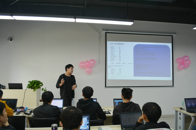大云汉高中部一班项目答辩：未来IT优秀人才的第一次实战